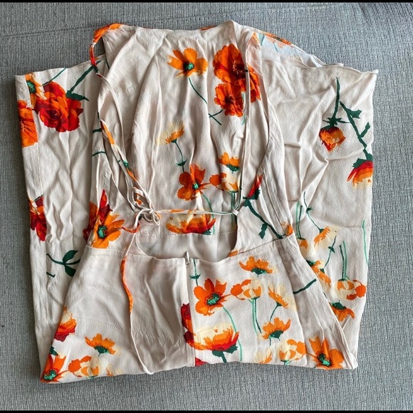 Aritzia Wilfred Dress - Picture 4 of 6